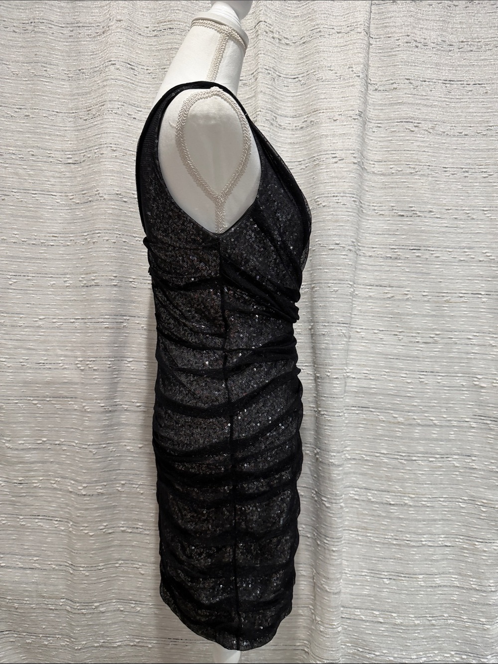 Express Black Sequin Ruched Midi Dress - Picture 4 of 7